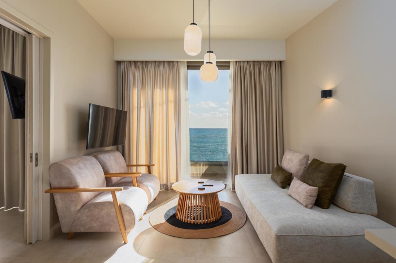 Kales Sea View Suites Ierápetra Buitenkant foto