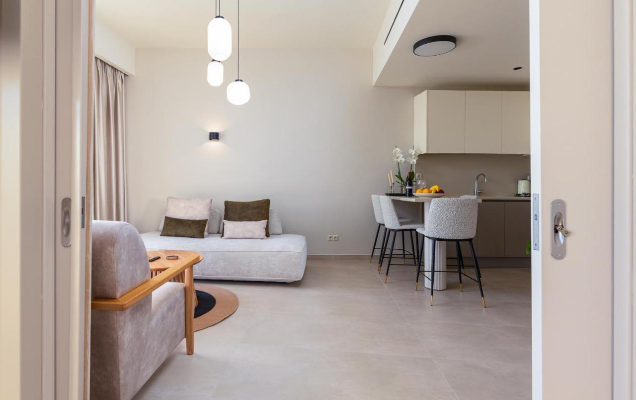 Kales Sea View Suites Ierápetra Buitenkant foto